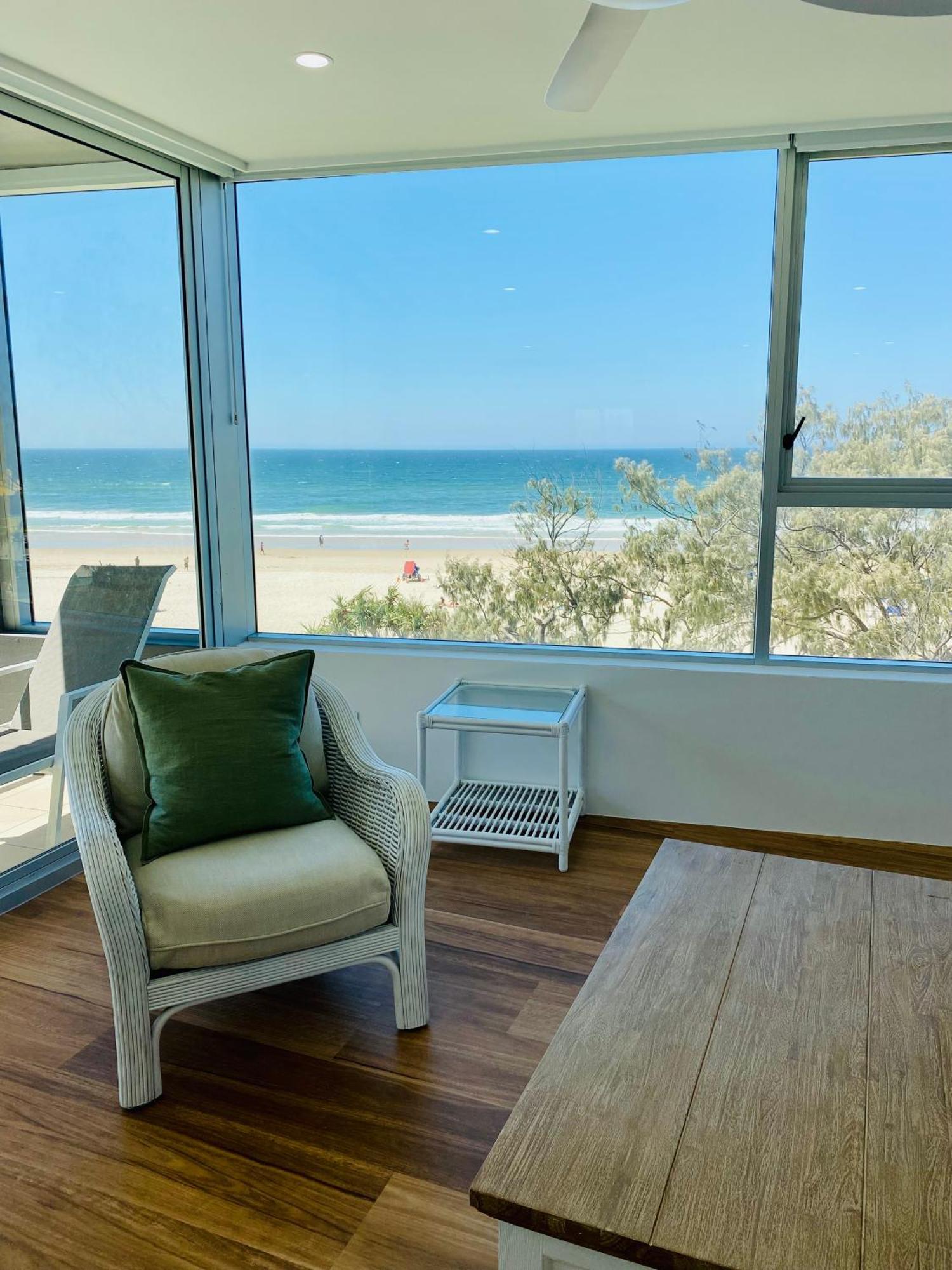 One The Esplanade Apartments On Surfers Paradise โกลด์โคสต์ ภายนอก รูปภาพ