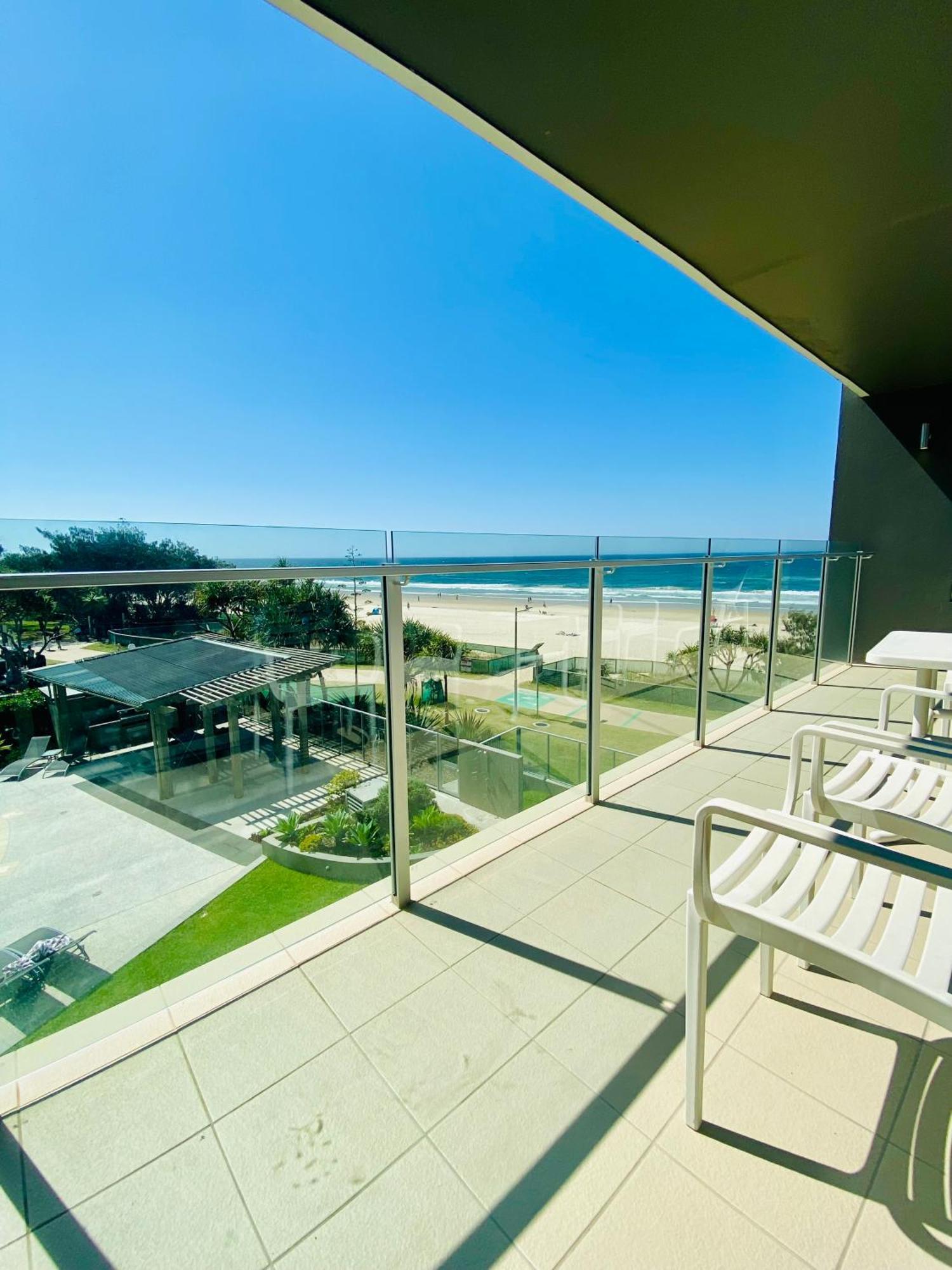 One The Esplanade Apartments On Surfers Paradise โกลด์โคสต์ ภายนอก รูปภาพ